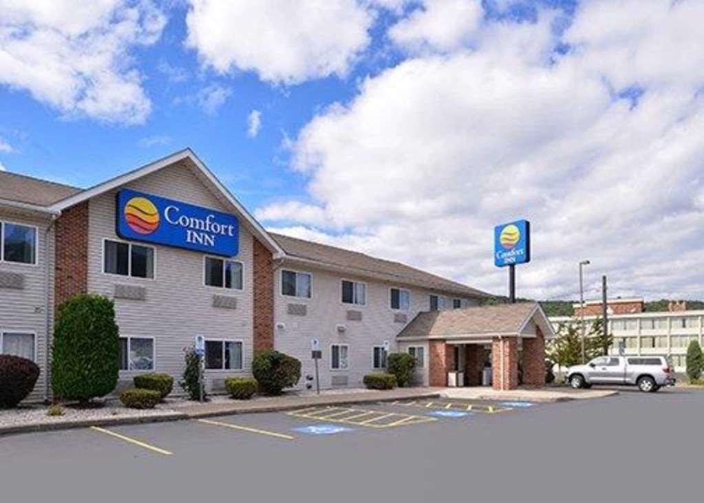 Quality Inn & Suites Бредфорд Екстер'єр фото