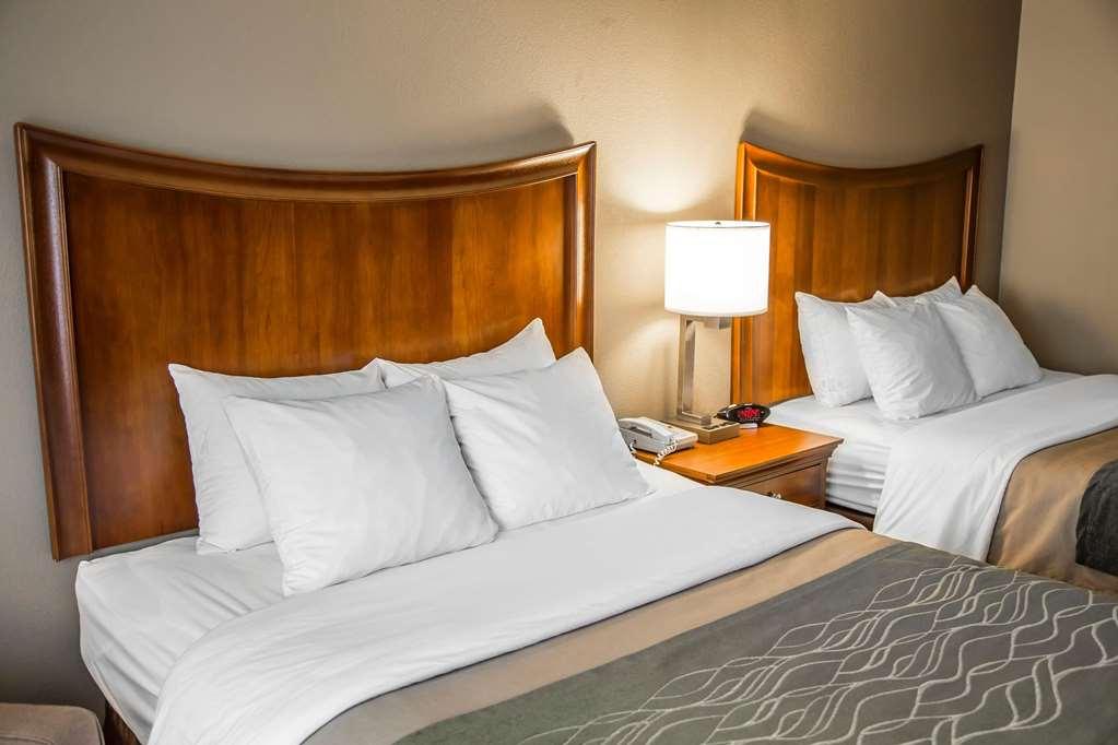Quality Inn & Suites Бредфорд Номер фото