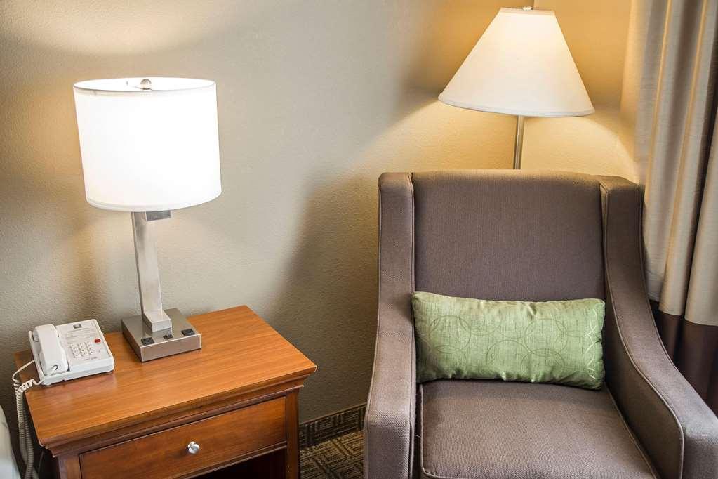 Quality Inn & Suites Бредфорд Номер фото